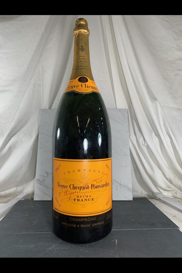 N.V. Veuve Clicquot Brut (Carte Jaune) Champagne
