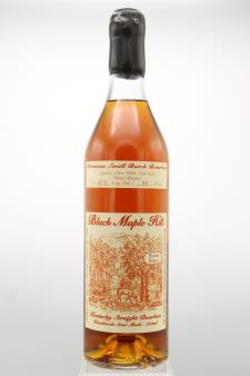 Black Maple Hill Premium Small Batch Kentucky Straight Bourbon Whiskey Limited Edition Handmade Sour Mash NV