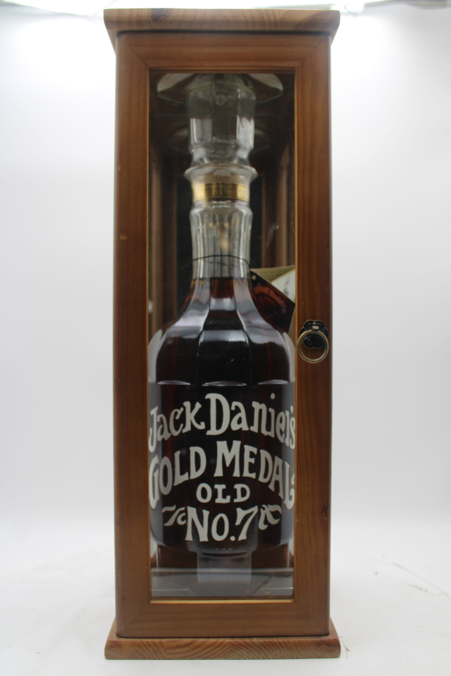 Jack Daniel's Tennessee Whiskey 1904 Gold Medal No.7 100th Anniversary NV
